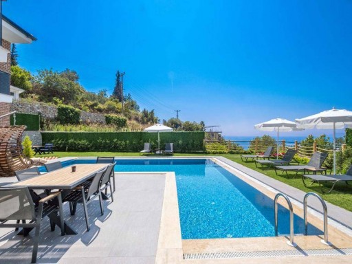 Villa Lirya