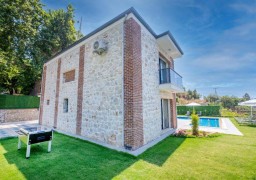 Villa Lirya
